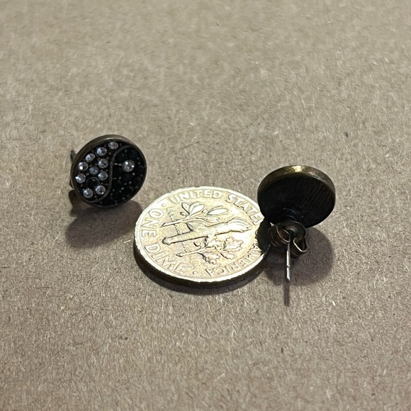 Lucky Brand - Yin and yang earrings - small gold with black & silver stones - Picture 2 of 7